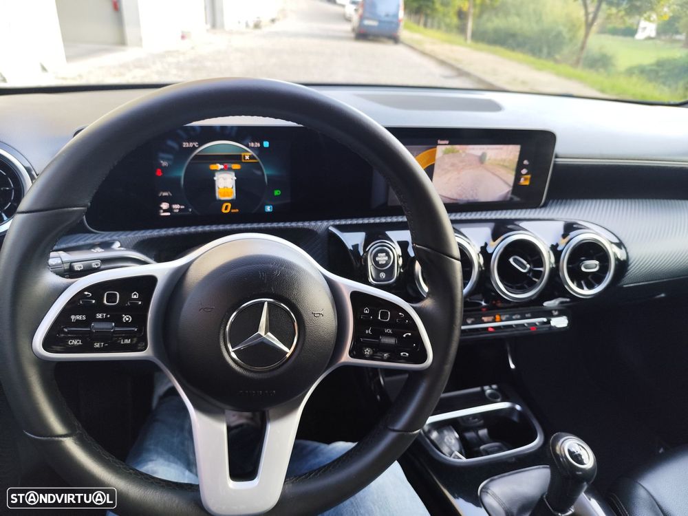 Mercedes-Benz CLA 180 - 19