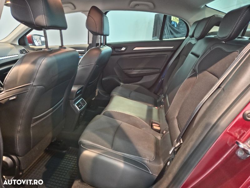 Renault Megane TCe 140 GPF Intens - 15