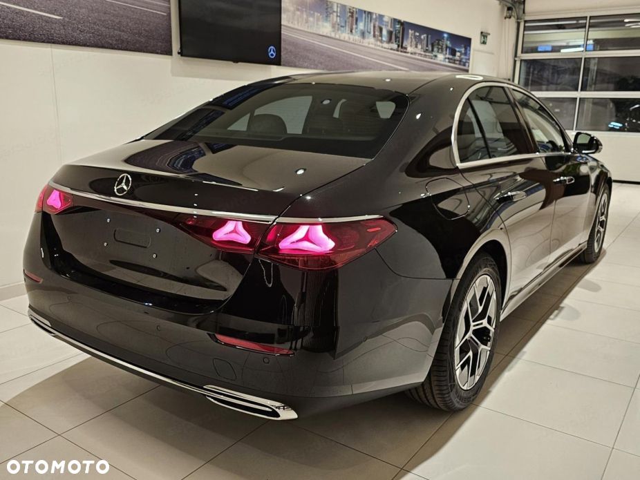 Mercedes-Benz Klasa E 220 d mHEV 4-Matic Avantgarde 9G-Tronic - 5