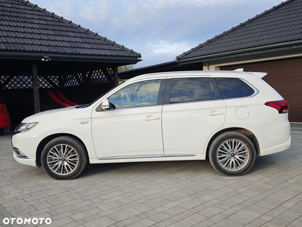 Mitsubishi Outlander Instyle + - 5