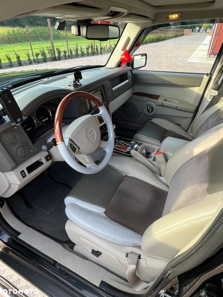 Jeep Commander 5.7 V8 Overland - 10