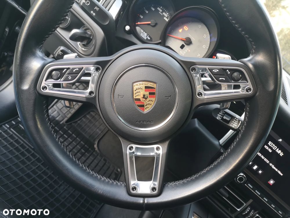 Porsche Macan S - 17