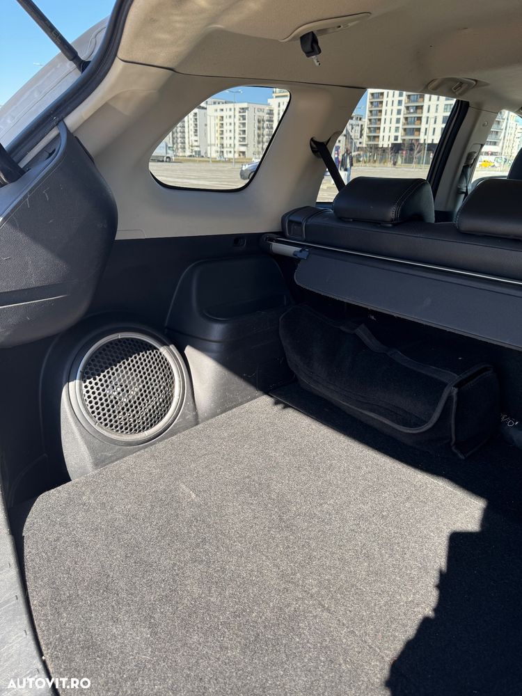 Mitsubishi Outlander - 15