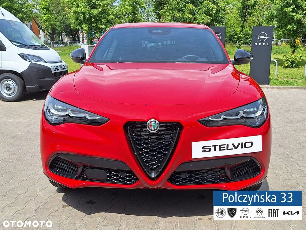 Alfa Romeo Stelvio - 8