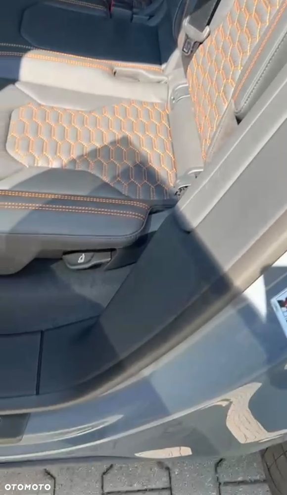 Lamborghini Urus - 14