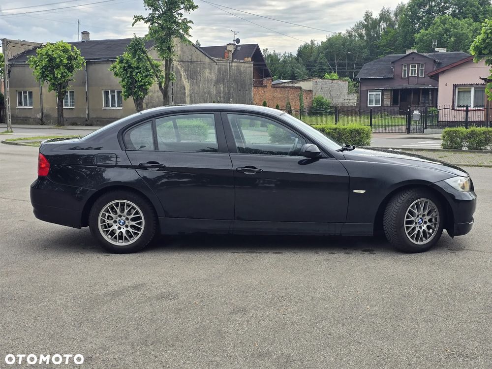 BMW Seria 3 318i - 8