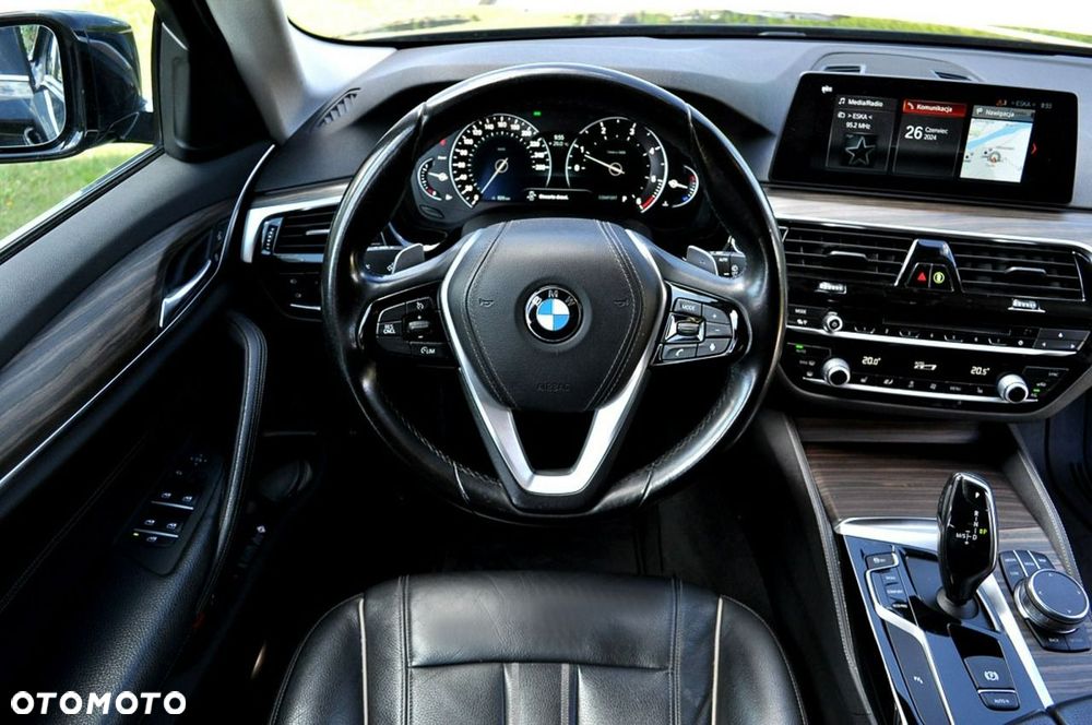 BMW Seria 5 520d Luxury Line sport - 6