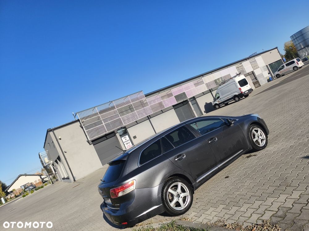 Toyota Avensis - 3