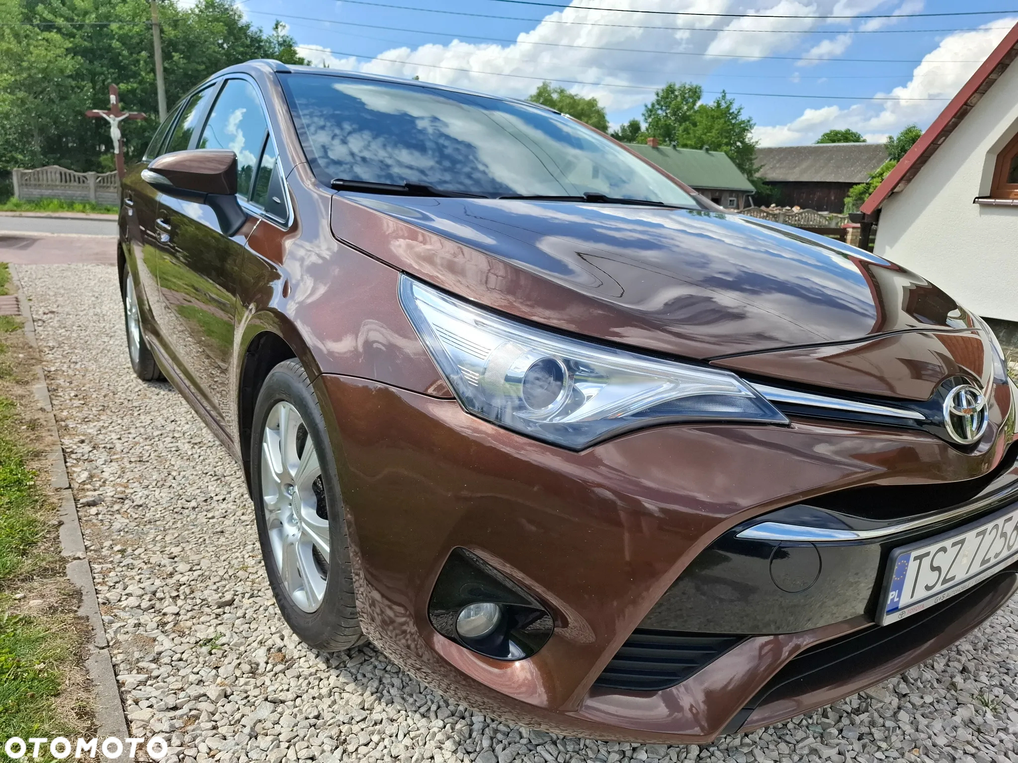 Toyota Avensis 2.0 D-4D Premium - 2