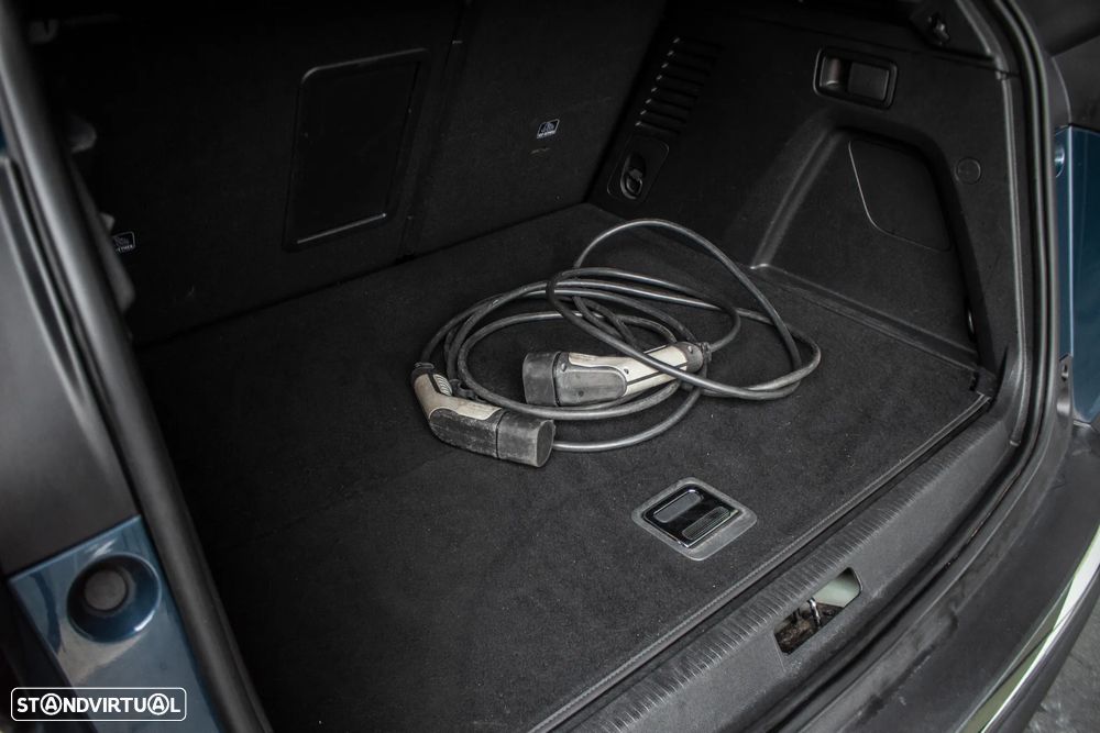 Peugeot 3008 1.6 Hybrid Allure e-EAT8 - 30