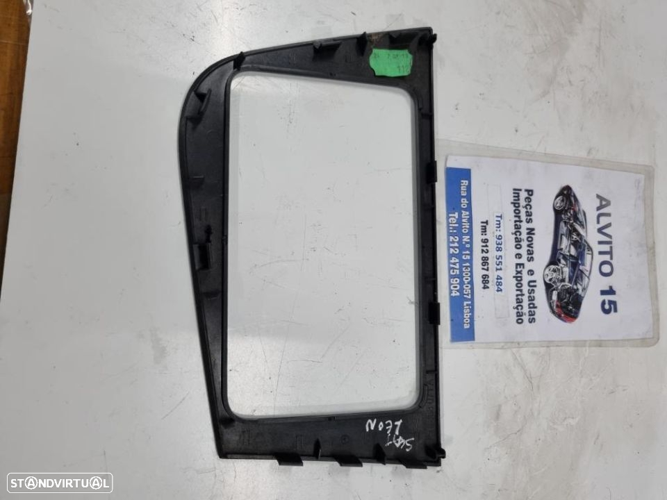 moldura Seat Leon - 2