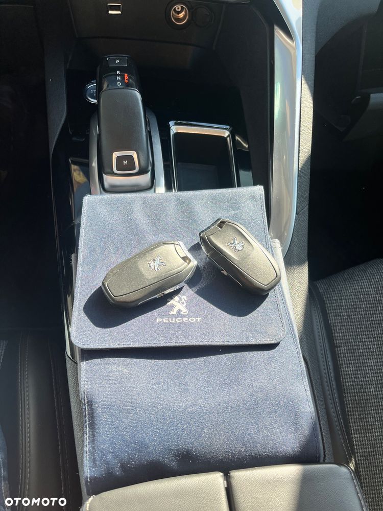 Peugeot 3008 1.6 BlueHDi Allure S&S EAT6 - 31