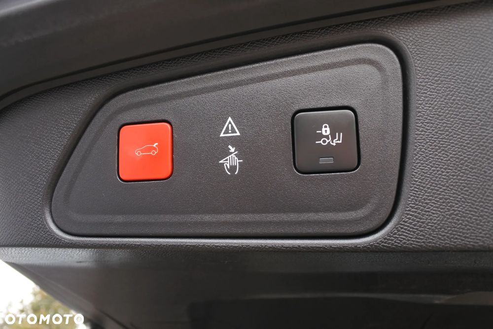 Peugeot 3008 BlueHDi 180 Stop & Start EAT6 GT - 15