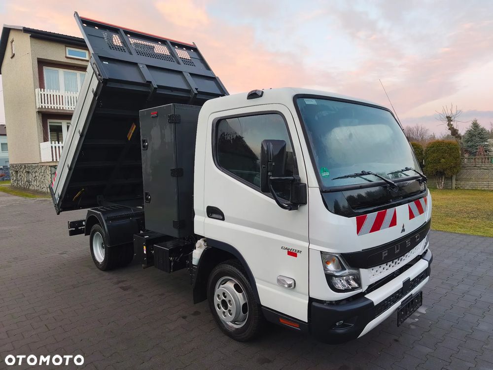 Mitsubishi Fuso Canter - 35