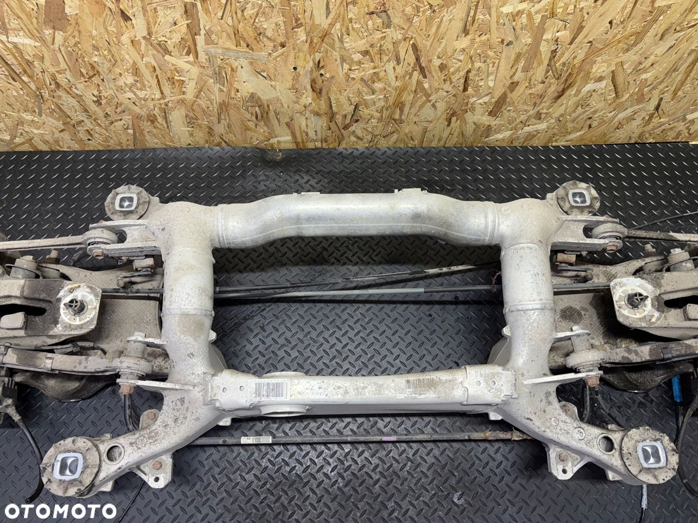 KOMPLETNE ZAWIESZENIE SANKI TYLNE BELKA WÓZEK BMW E61 6770827 - 3