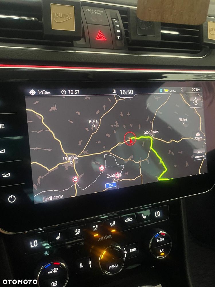 Skoda Superb 2.0 TDI L&K DSG - 36