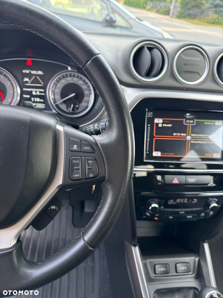 Suzuki Vitara 1.4 Boosterjet Premium 4WD - 17