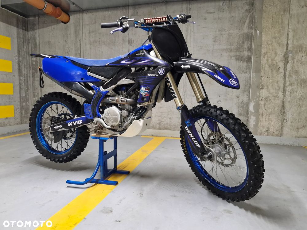 Yamaha YZ - 6