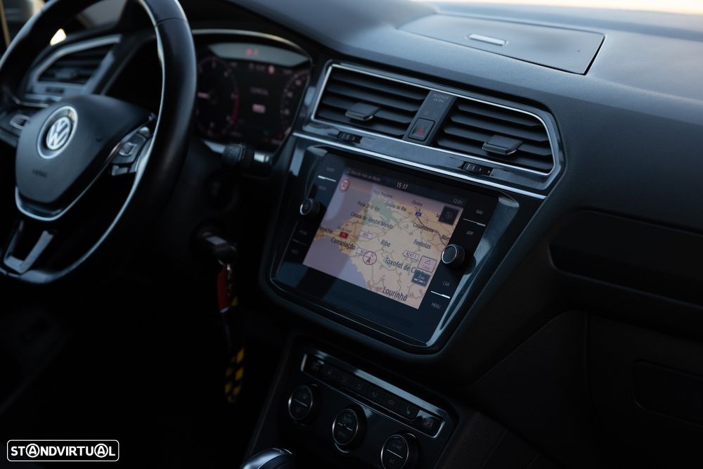 VW Tiguan Allspace 2.0 TDI Confortline DSG - 9