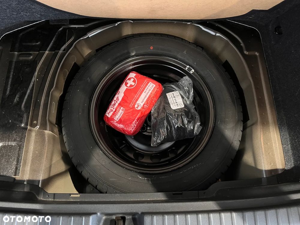 Skoda Kamiq 1.6 TDI DSG Style - 32