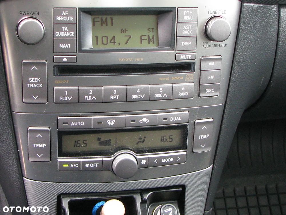 Toyota Avensis 2.0 VVT-i Executive - 16