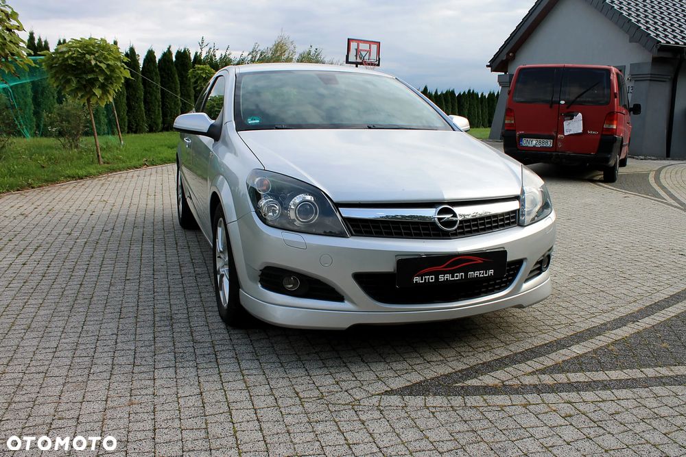 Opel Astra GTC 1.8 Innovation - 22