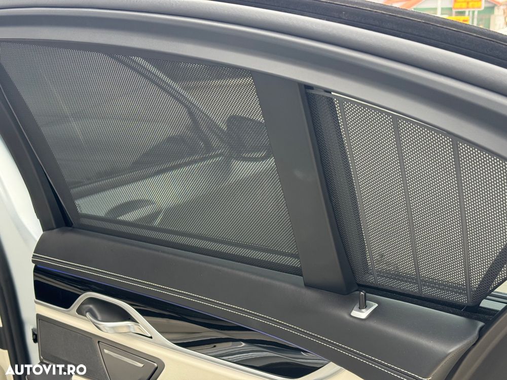 BMW Seria 7 - 18