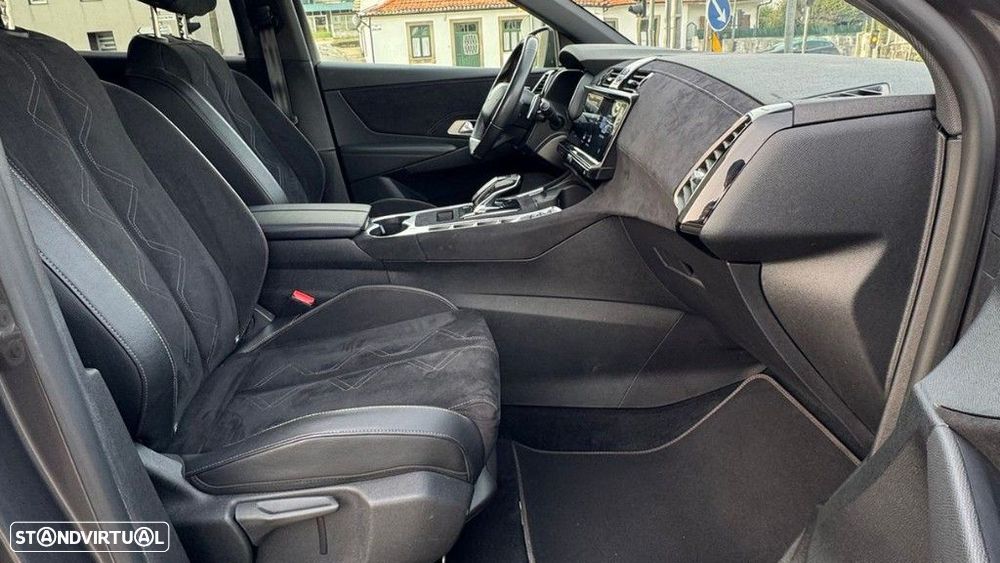 DS DS7 Crossback 1.5 BlueHDi Performance Line EAT8 - 17