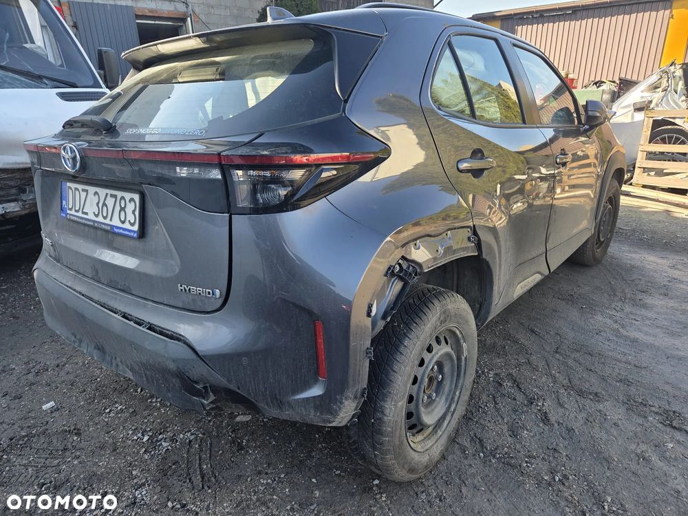 Toyota Yaris Cross Hybrid 1.5 Active - 4