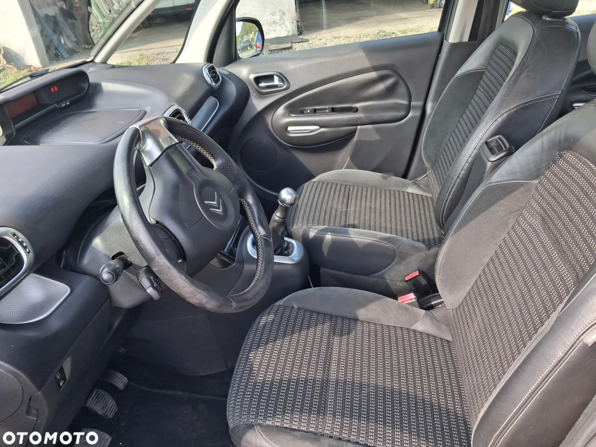 Citroën C3 Picasso HDi 110 FAP Exclusive - 11