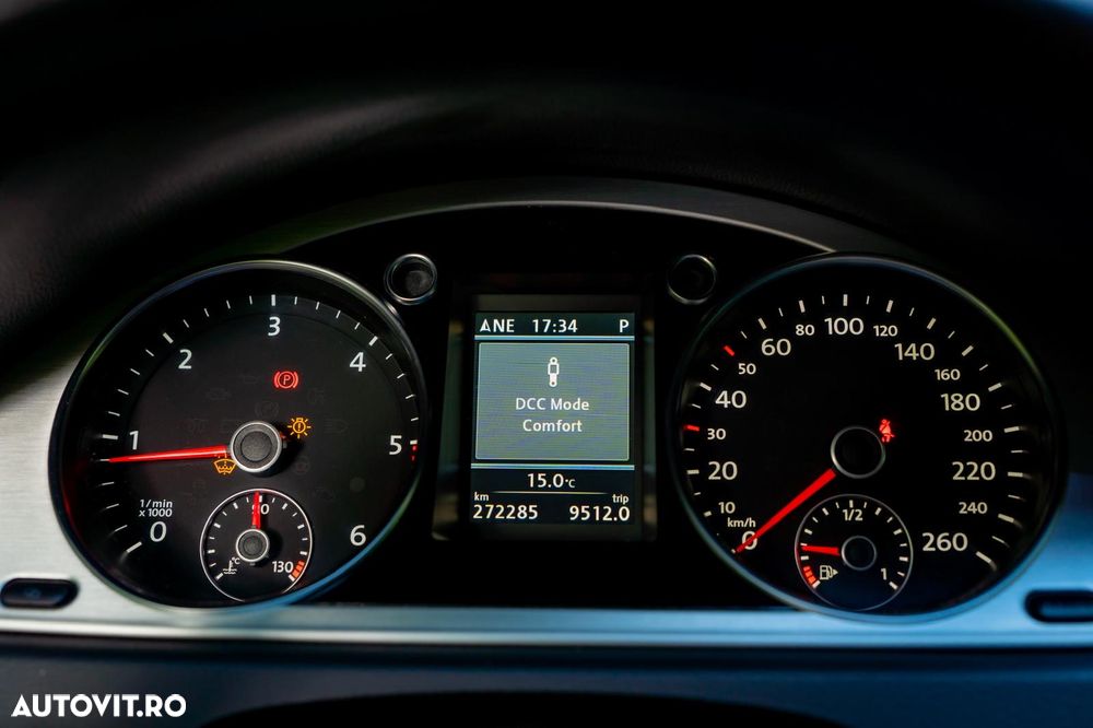 Volkswagen Passat 2.0 TDI Comfortline DPF DSG - 25