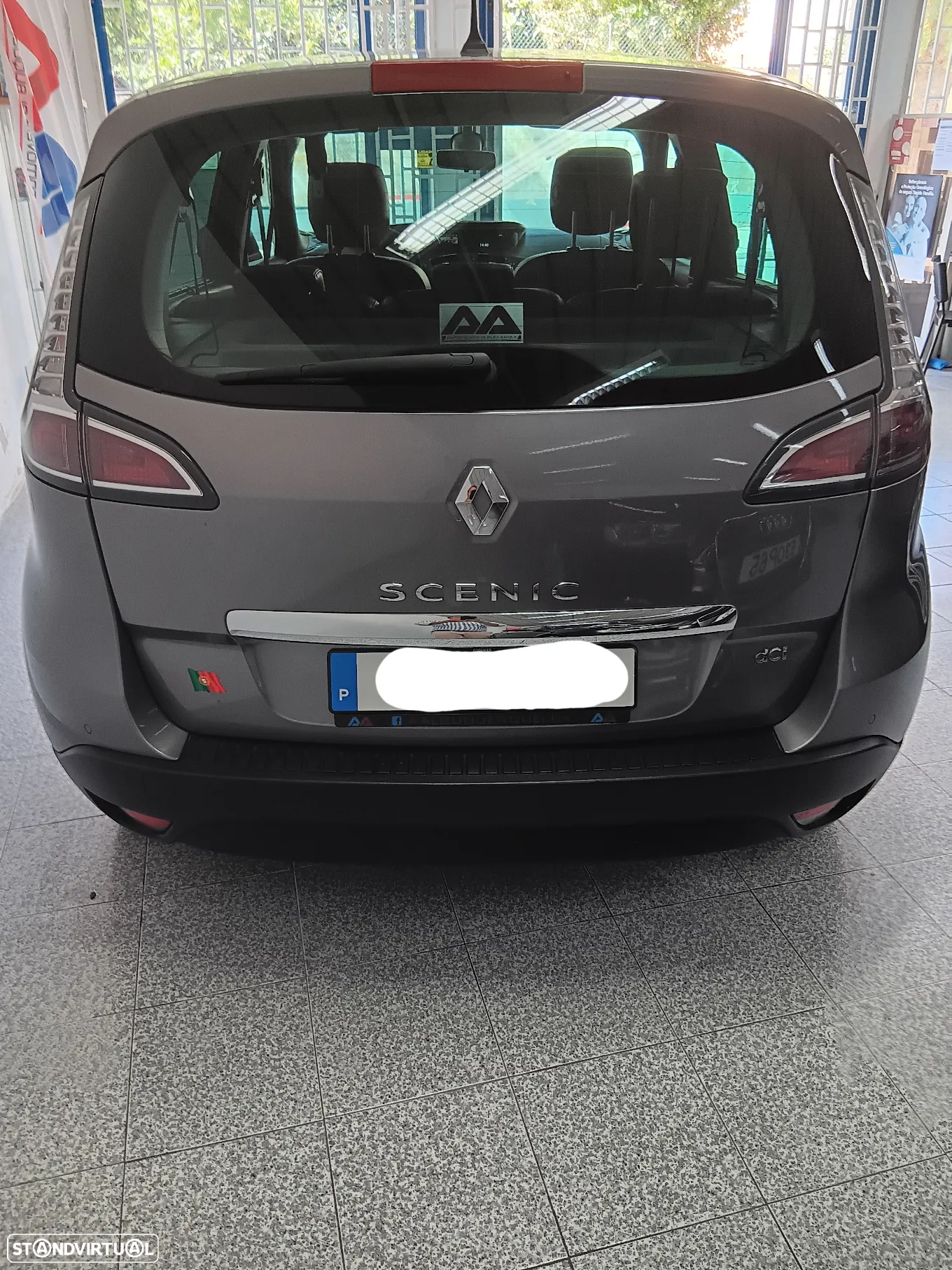 Renault Scénic 1.5 dCi Exclusive SS - 9