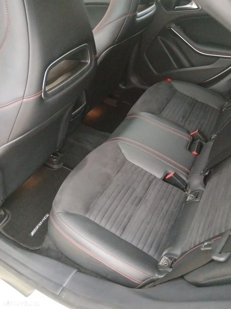 Mercedes-Benz CLA - 25