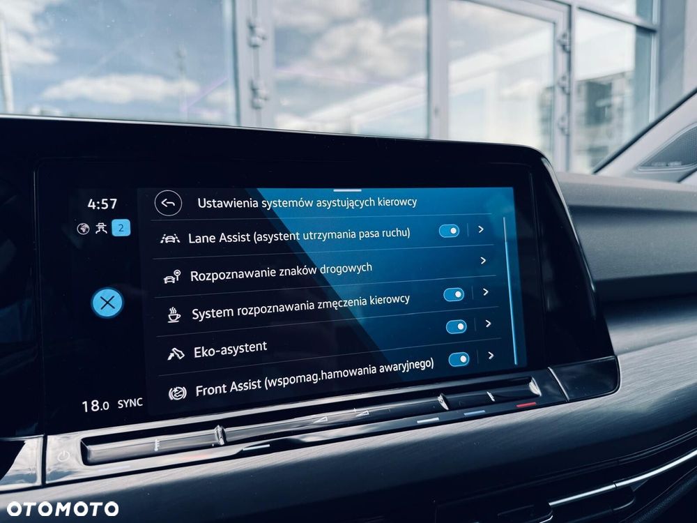 Volkswagen Golf 2.0 TSI Style DSG - 31
