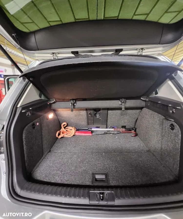Volkswagen Tiguan - 16