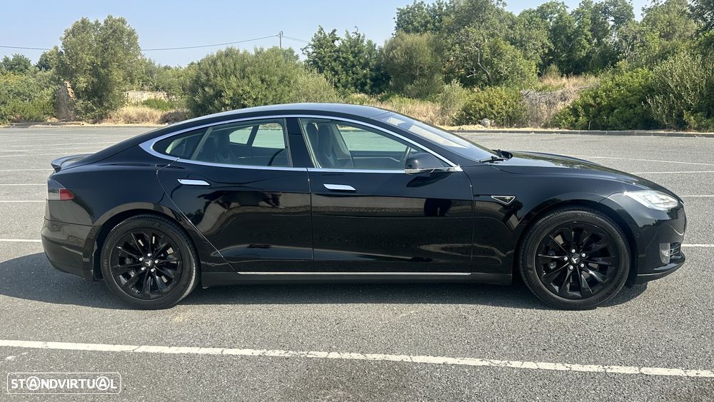 Tesla Model S 85 - 2