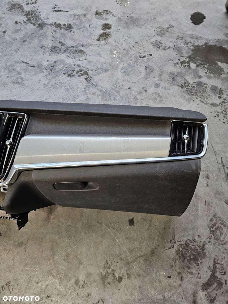 volvo s90 v90 17r deska rozdzielcza kokpit dekory europa 31366569 - 4