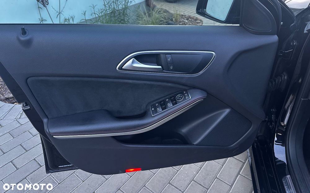 Mercedes-Benz Klasa A 200 CDI AMG Line - 24