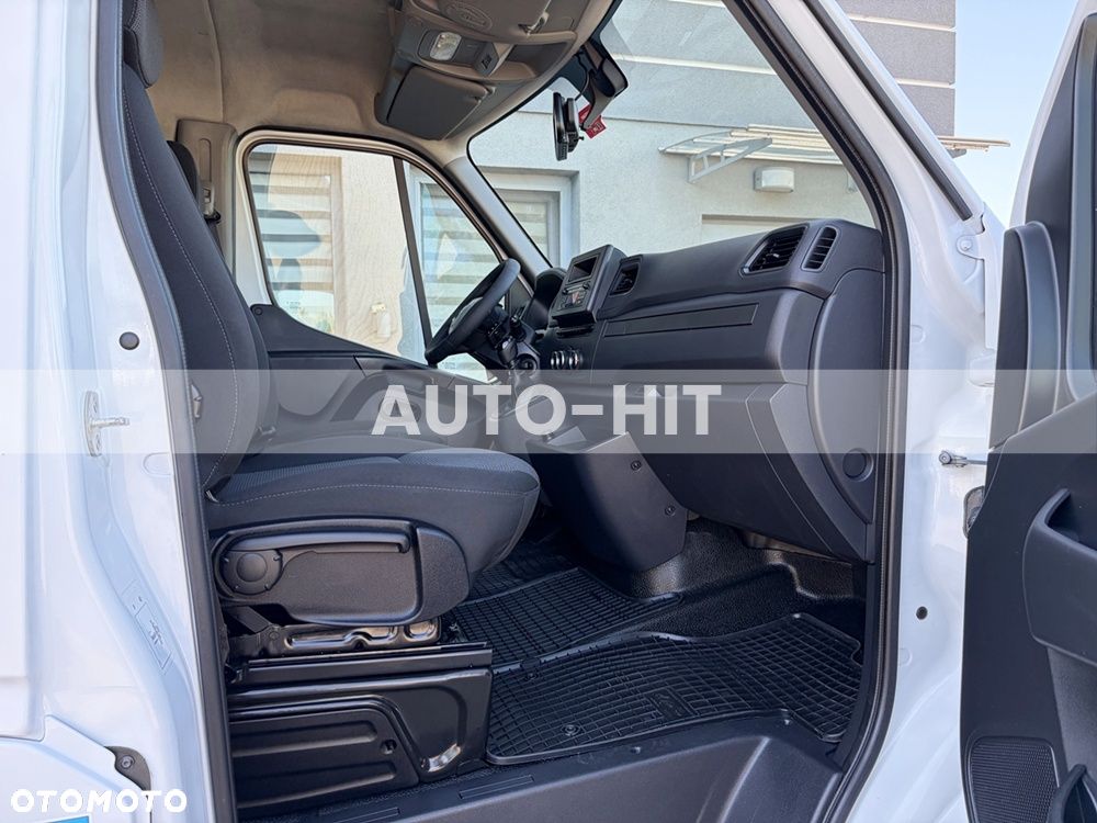 Renault Master - 18