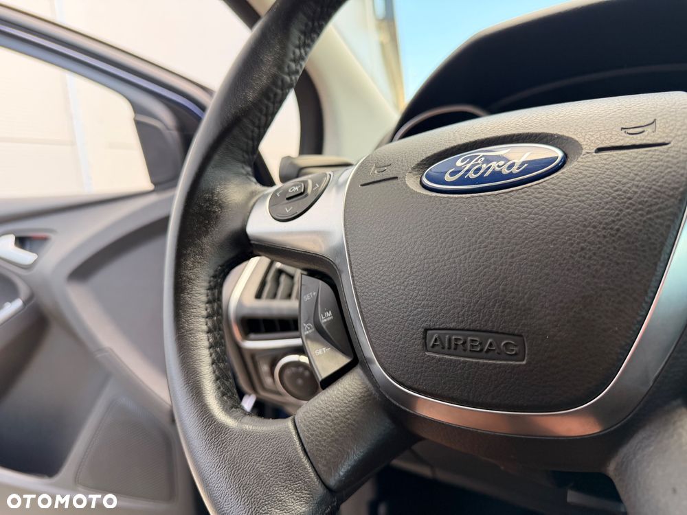 Ford Focus 1.0 EcoBoost Titanium - 19