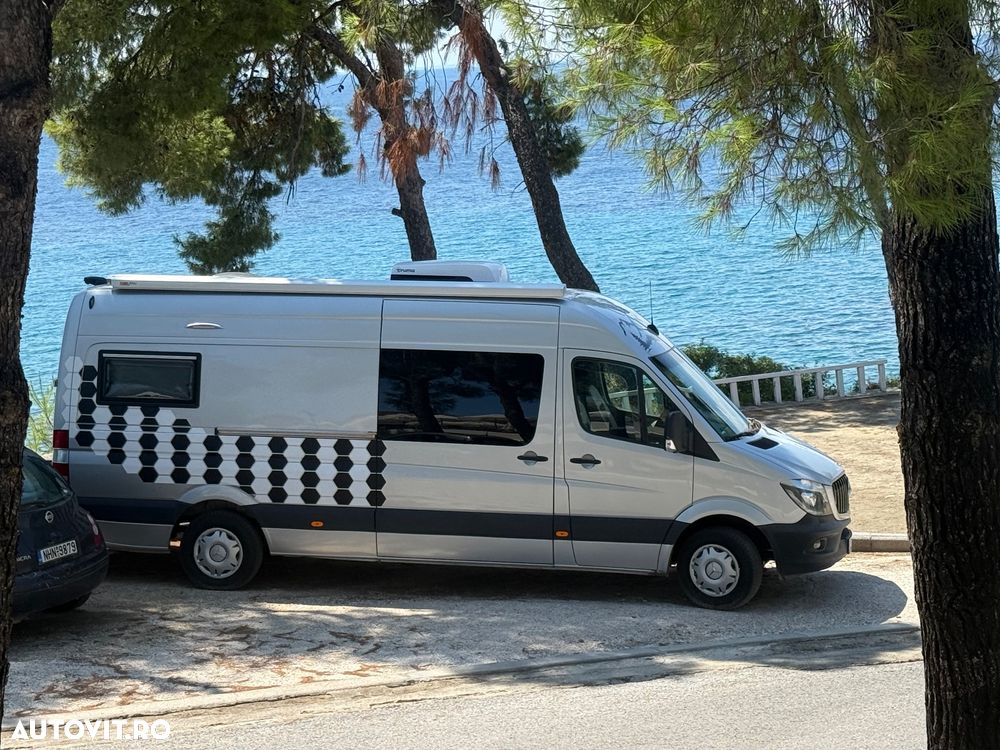 Mercedes-Benz Sprinter - 1