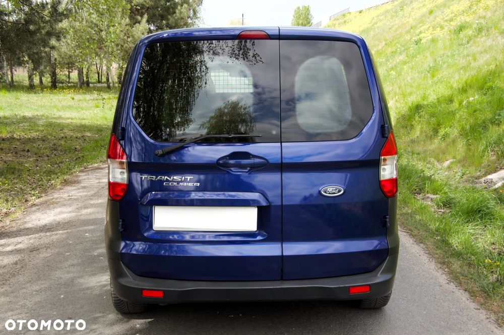 Ford Transit Courier - 2
