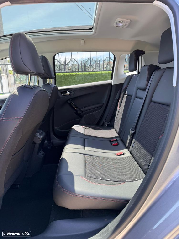 Peugeot 2008 1.2 PureTech GT Line - 9