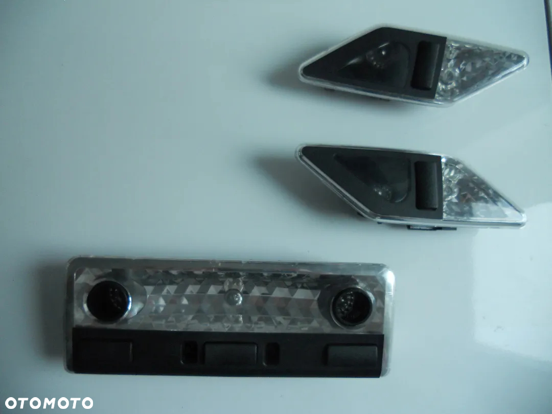 LAMPA LAMPKA lampki oświetlenia wnętrza BMW 3 seria E46 coupe i lim - 2
