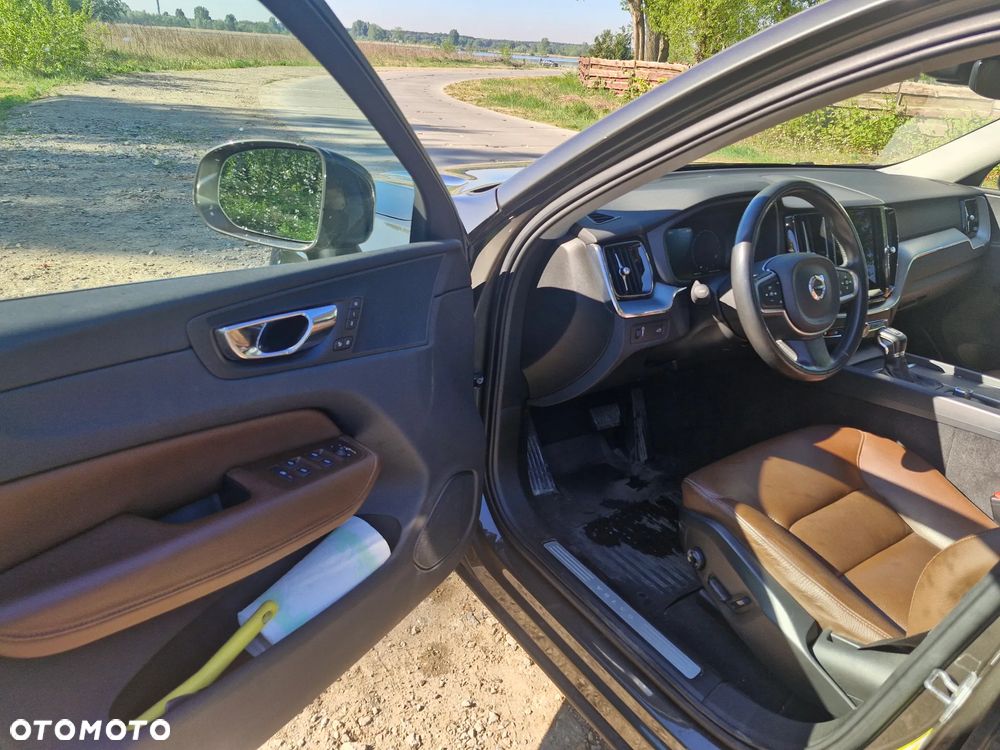 Volvo XC 60 T5 AWD Geartronic Momentum Pro - 21