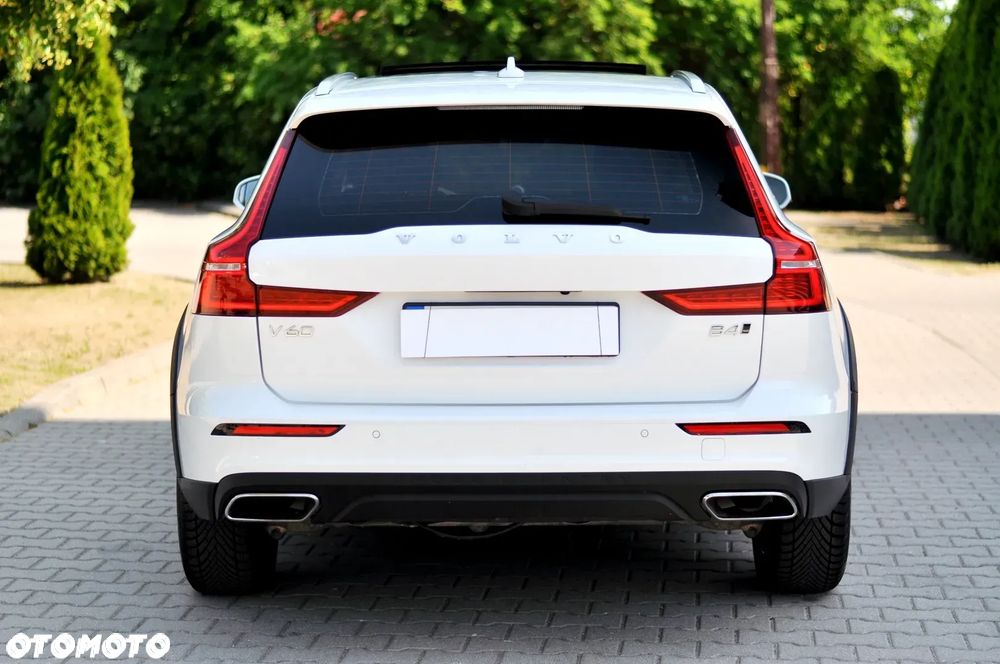 Volvo V60 Cross Country B4 D AWD Geartronic - 13