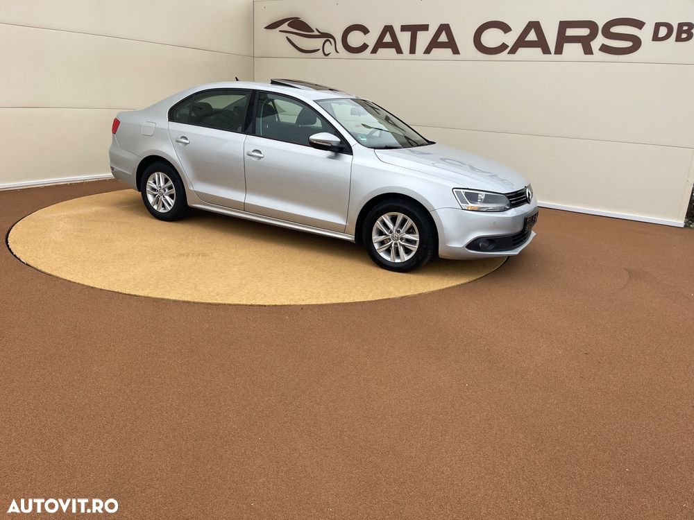Volkswagen Jetta 1.6 TDI Blue Motion Technology Life - 21