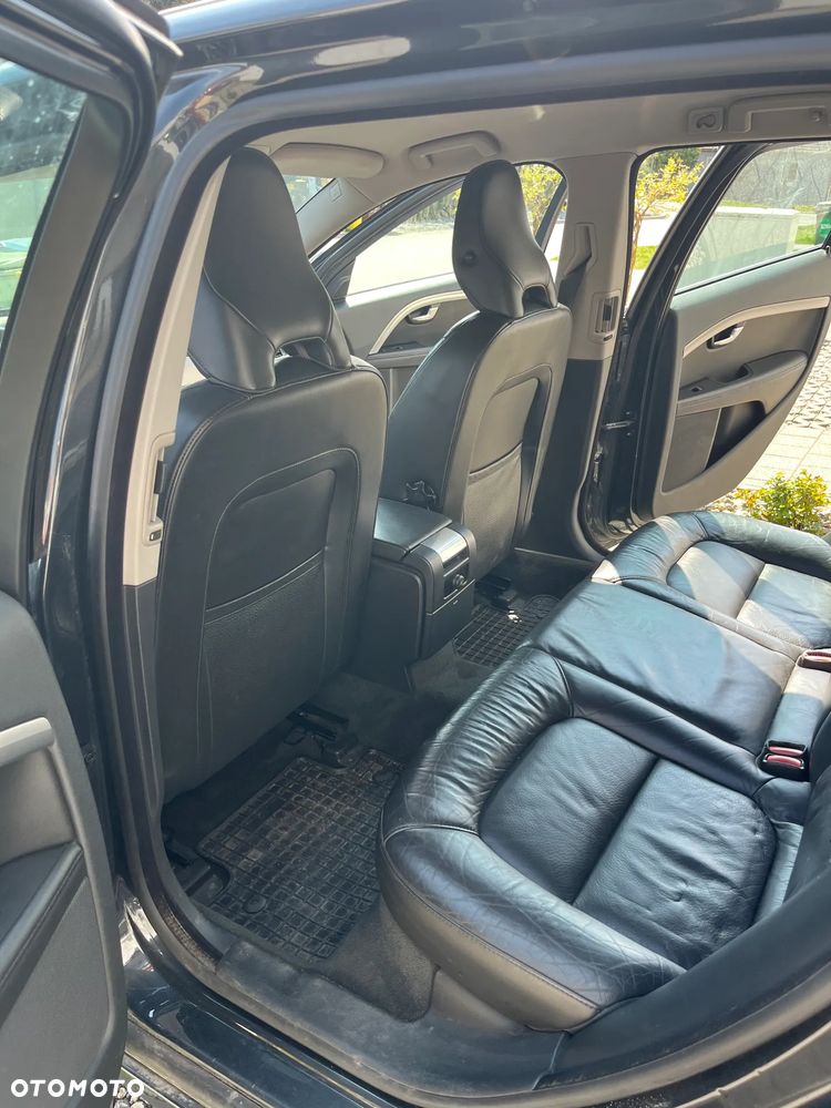 Volvo V70 D2 Summum - 5