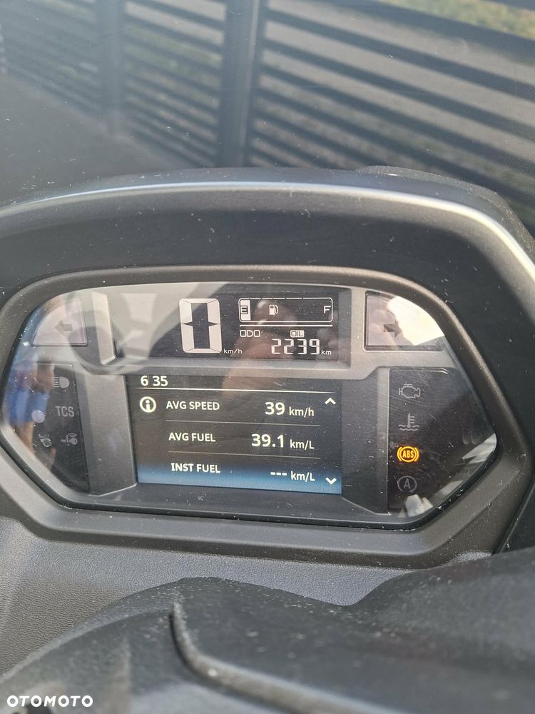 Yamaha NMAX - 6