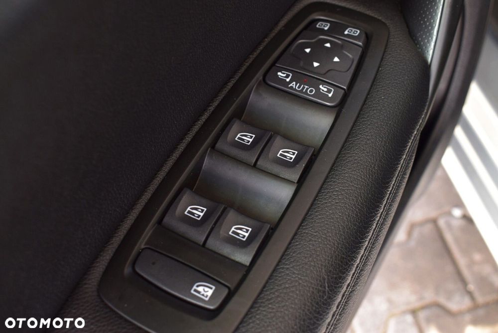 Renault Megane 1.3 TCe FAP Intens EDC - 26